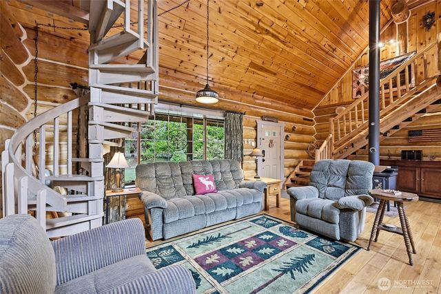 5630 Scherrer Road, Granite Falls, WA 98252