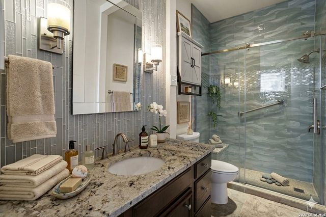 3678 Hidden Dr Apt 2702, San Antonio, TX 78217