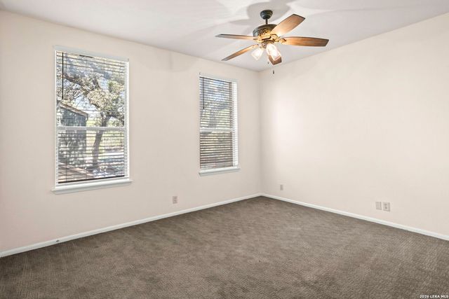 3678 Hidden Dr Apt 2702, San Antonio, TX 78217