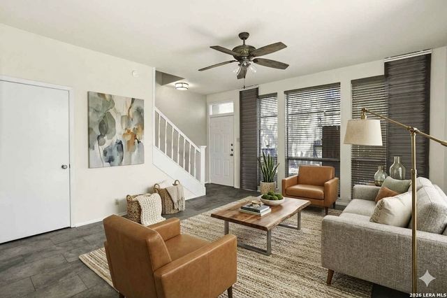 3678 Hidden Dr Apt 2702, San Antonio, TX 78217