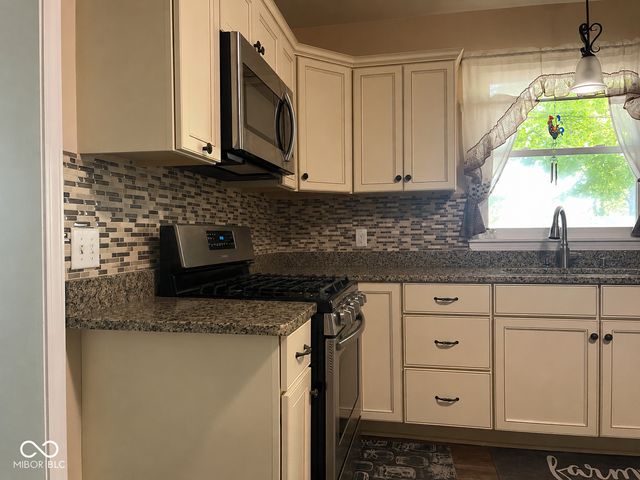 13617 W County Road 400 N, Quincy, IN 47456