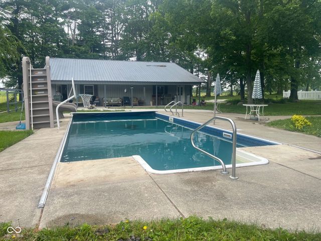 13617 W County Road 400 N, Quincy, IN 47456