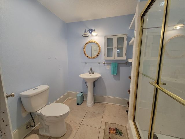 717 Church Street, Galveston, TX 77550