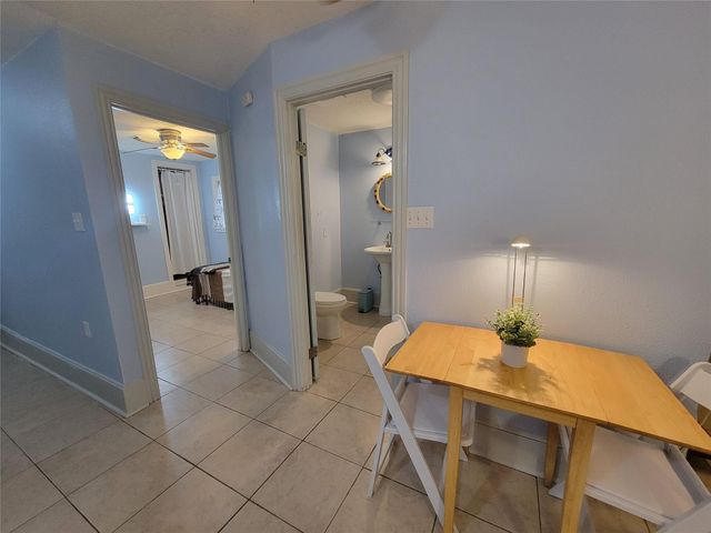 717 Church Street, Galveston, TX 77550