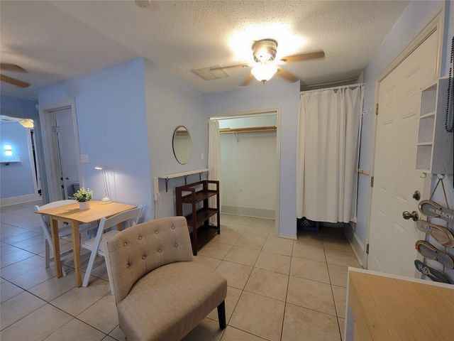 717 Church Street, Galveston, TX 77550