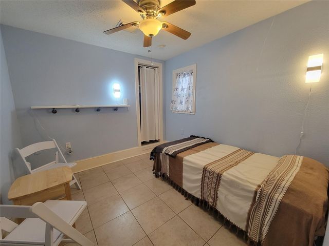 717 Church Street, Galveston, TX 77550