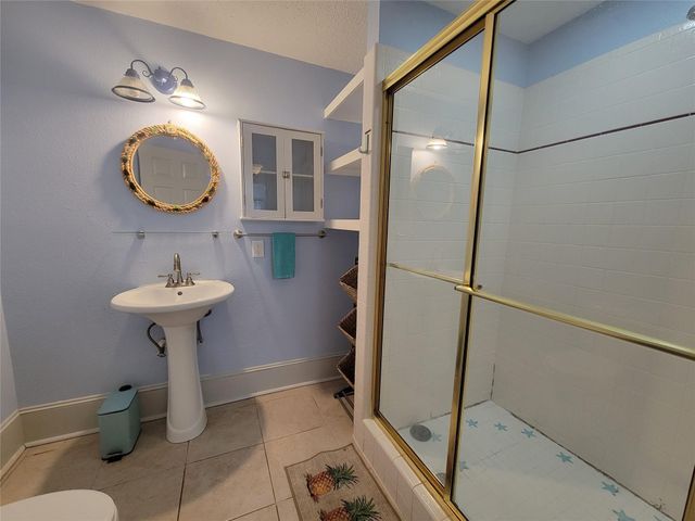 717 Church Street, Galveston, TX 77550