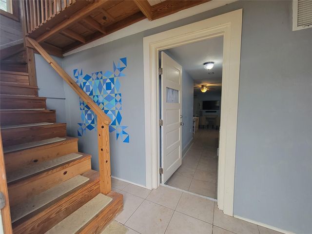 717 Church Street, Galveston, TX 77550