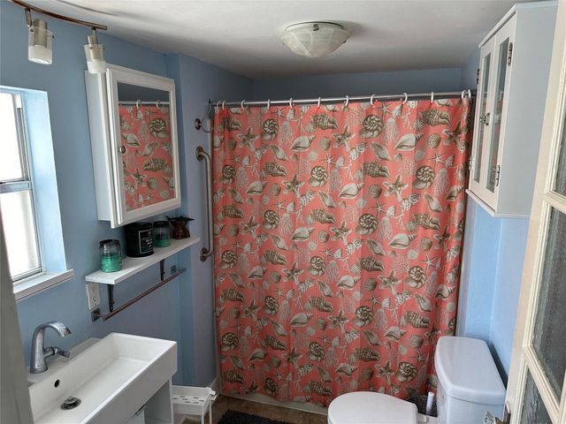 717 Church Street, Galveston, TX 77550