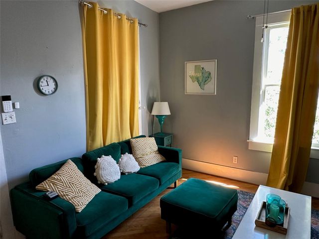 717 Church Street, Galveston, TX 77550