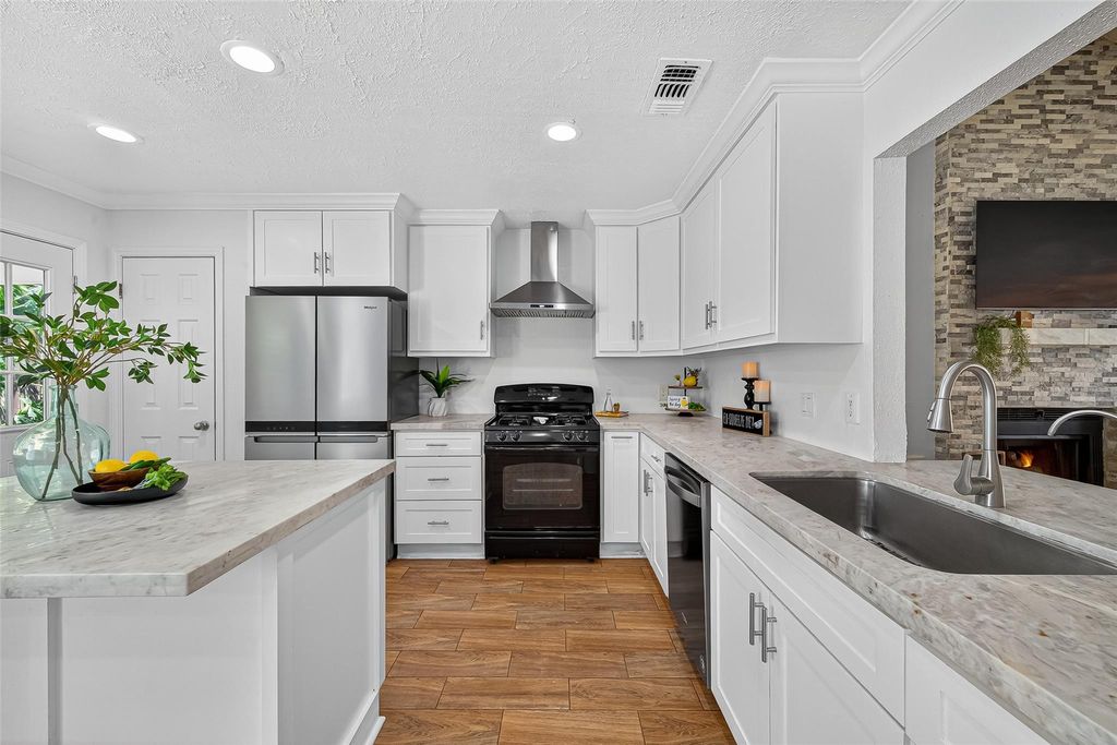 5323 Windsong Trail, Houston, TX 77084