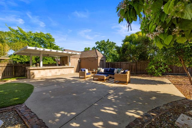 3021 Waterman Ct, El Dorado Hills, CA 95762