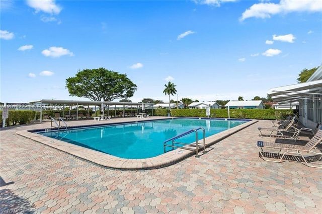 4500 NW 44th St, Tamarac, FL 33319