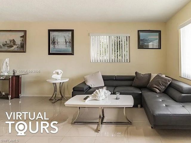 4500 NW 44th St, Tamarac, FL 33319