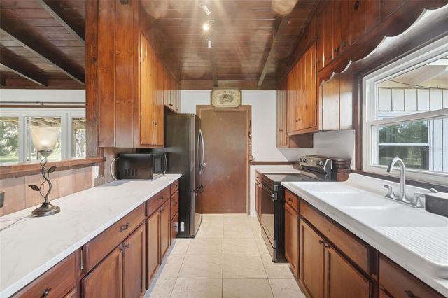 530 STONE ISLAND ROAD, Deltona, FL 32725