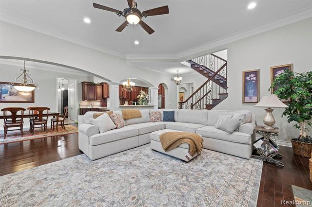 56555 Hartley Drive, Shelby Twp, MI 48316