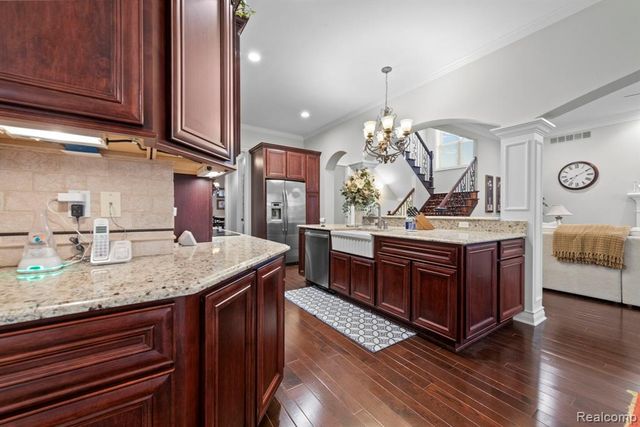 56555 Hartley Drive, Shelby Twp, MI 48316