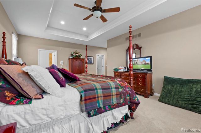 56555 Hartley Drive, Shelby Twp, MI 48316