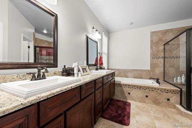 56555 Hartley Drive, Shelby Twp, MI 48316