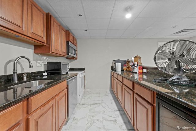 56555 Hartley Drive, Shelby Twp, MI 48316