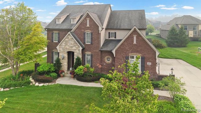 56555 Hartley Drive, Shelby Twp, MI 48316