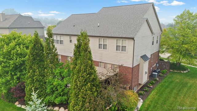 56555 Hartley Drive, Shelby Twp, MI 48316