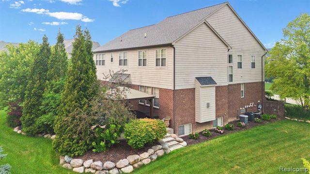 56555 Hartley Drive, Shelby Twp, MI 48316