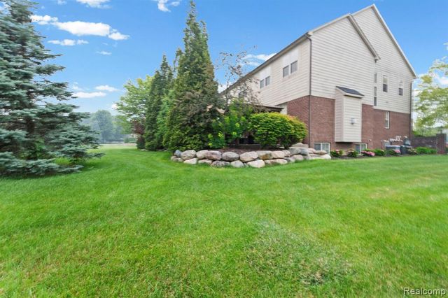 56555 Hartley Drive, Shelby Twp, MI 48316