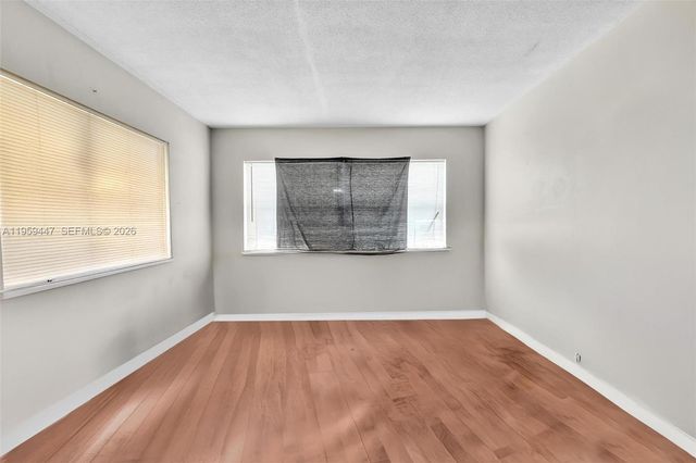 1300 NW 43rd Ter 201, Lauderhill, FL 33313