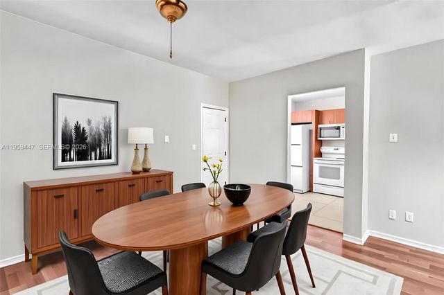 1300 NW 43rd Ter 201, Lauderhill, FL 33313