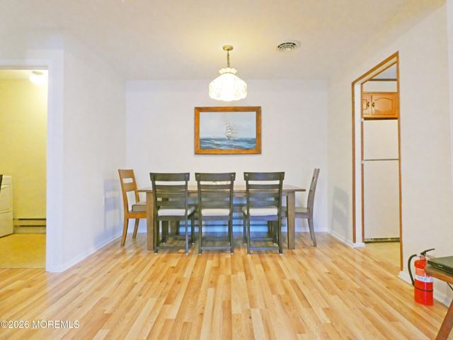 38 Cranberry Road, Manahawkin, NJ 08050