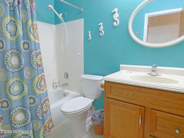 38 Cranberry Road, Manahawkin, NJ 08050