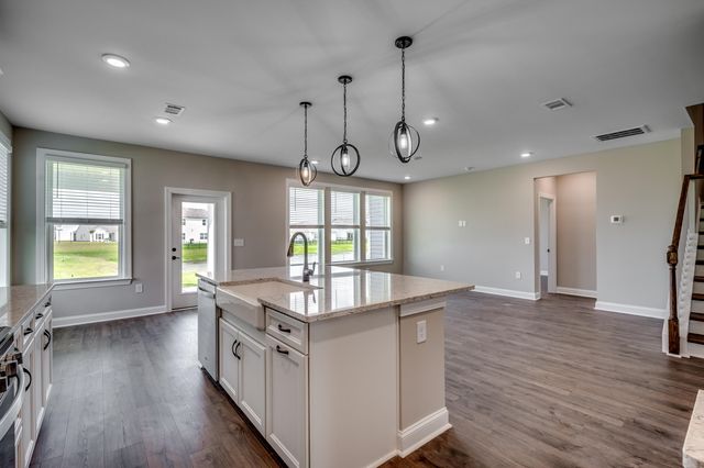 512 Blue Verner Road, Moncks Corner, SC 29461