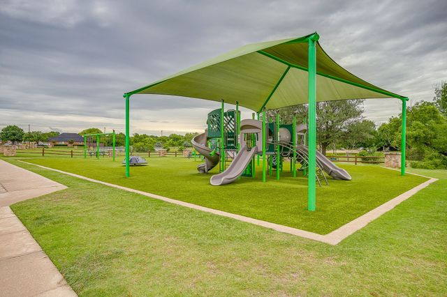 3028 Wakecrest Drive, Fort Worth, TX 76108