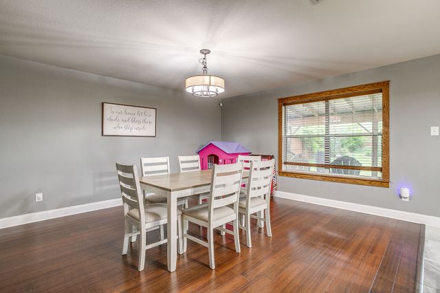 3028 Wakecrest Drive, Fort Worth, TX 76108