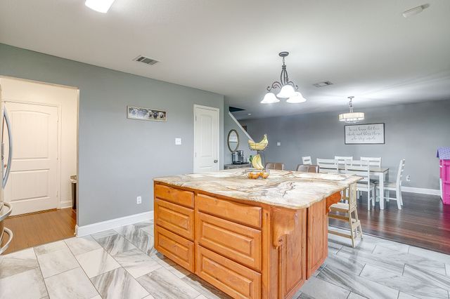 3028 Wakecrest Drive, Fort Worth, TX 76108