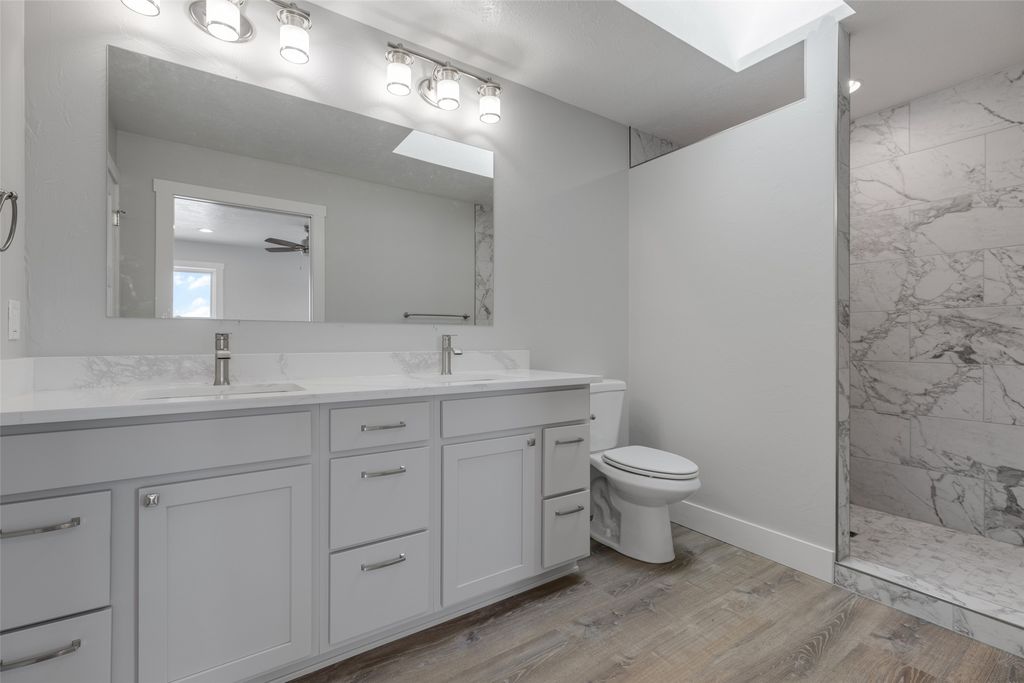 Image 17 of property listing at 35 Copper Creek Lane, Great Falls, MT 59405