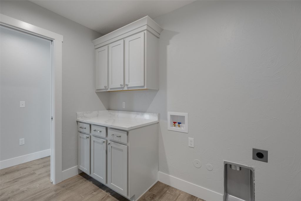Image 19 of property listing at 35 Copper Creek Lane, Great Falls, MT 59405