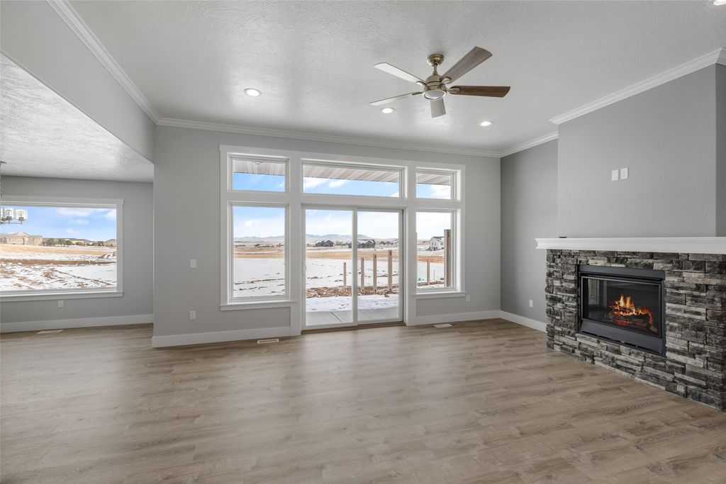 Image 5 of property listing at 35 Copper Creek Lane, Great Falls, MT 59405
