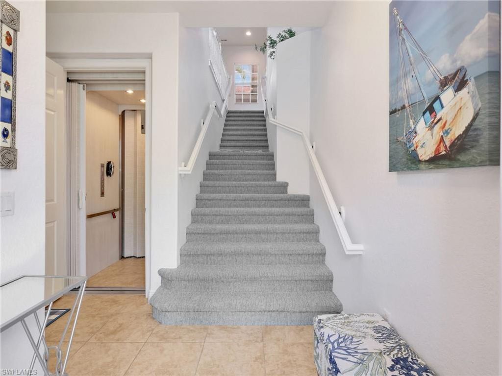 6422 Legacy CIR 704, NAPLES, FL 34113 — photo 2