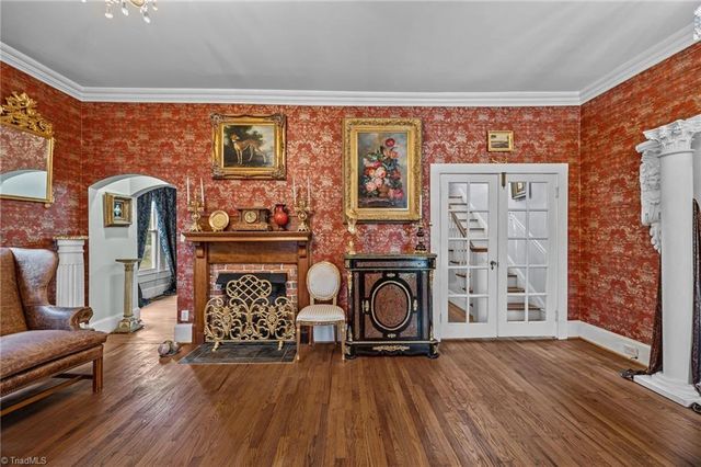 501 W 2nd Avenue, Lexington, NC 27292