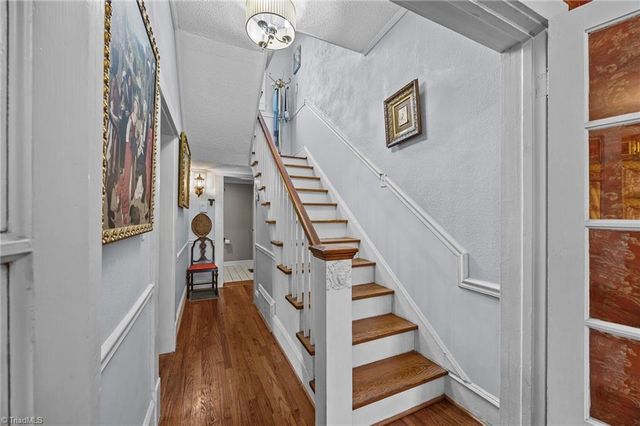 501 W 2nd Avenue, Lexington, NC 27292