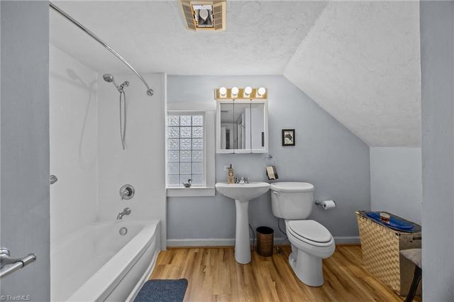 501 W 2nd Avenue, Lexington, NC 27292