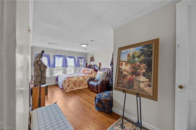 501 W 2nd Avenue, Lexington, NC 27292