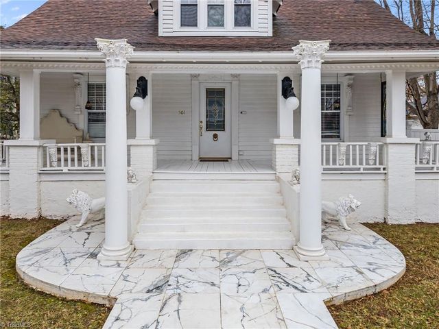 501 W 2nd Avenue, Lexington, NC 27292