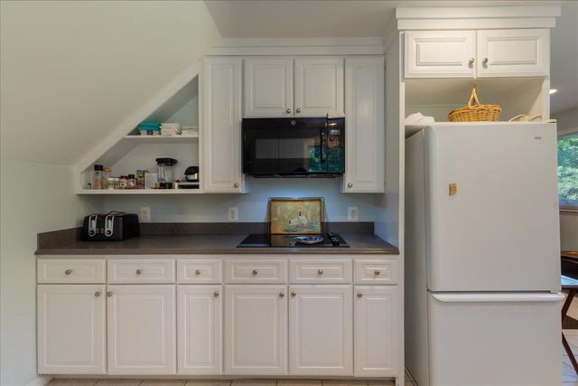 5202 CHASE LN, Midland, VA 22728