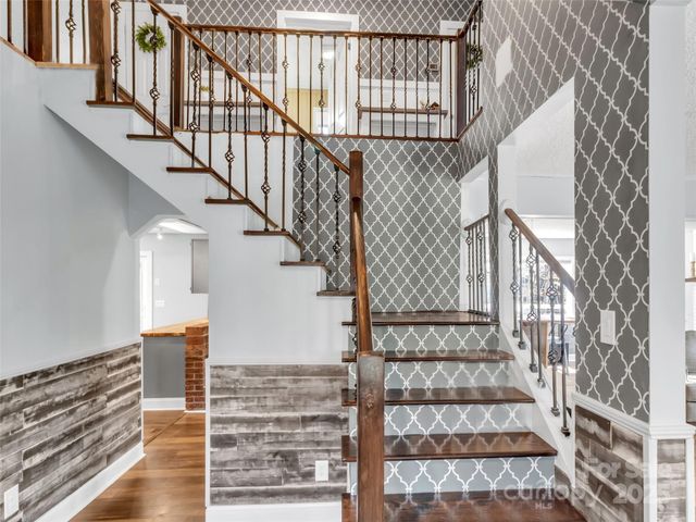 165 Foggy Cove Road, Waynesville, NC 28785