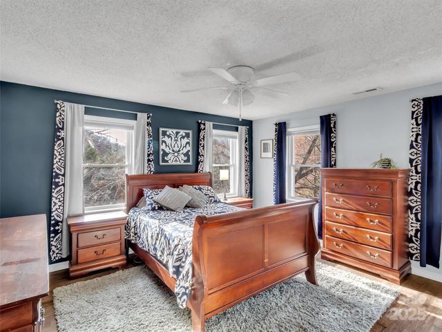 165 Foggy Cove Road, Waynesville, NC 28785