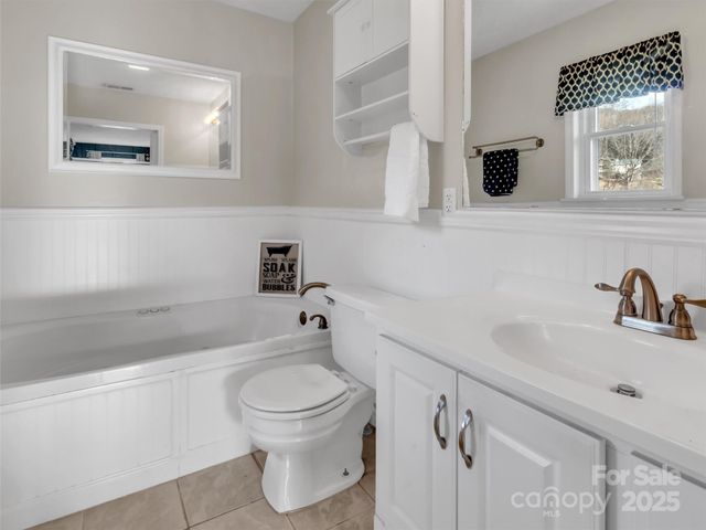 165 Foggy Cove Road, Waynesville, NC 28785