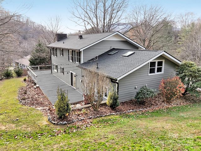 165 Foggy Cove Road, Waynesville, NC 28785